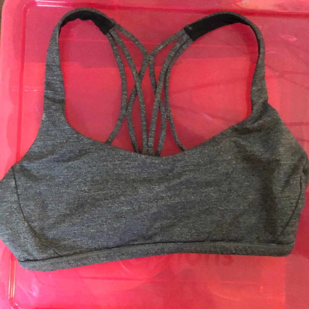lululemon sports bra
